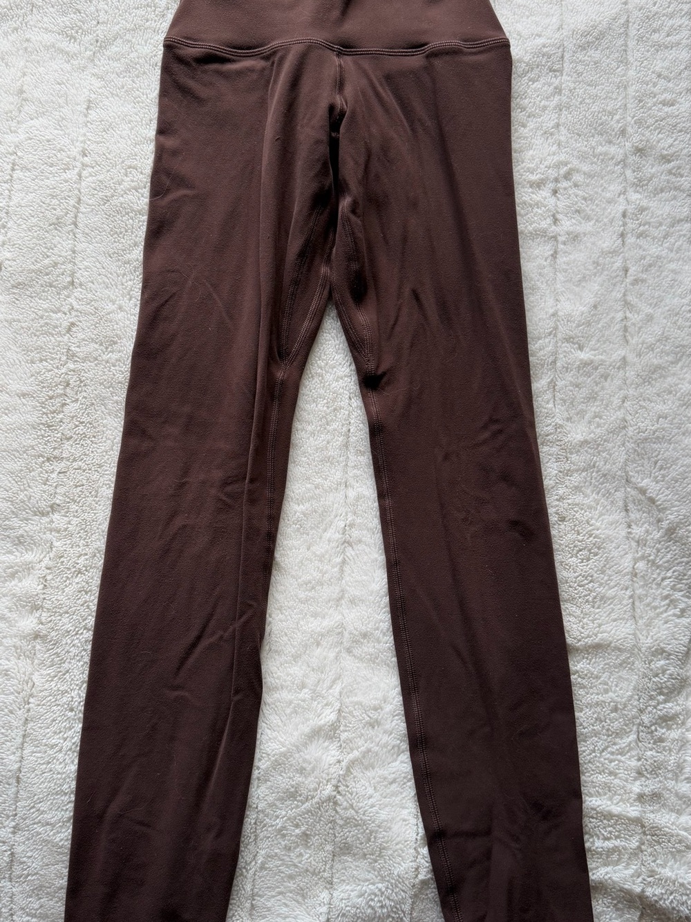 Aritzia Golden Cheeky Hi-Rise Legging in Rich Mocha Brown